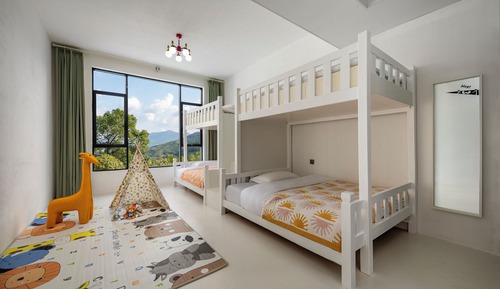 Family Quadruple Room, Hill View