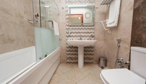 Family Triple Room, City View