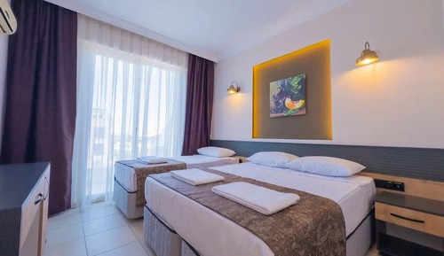 Family Quadruple Room, Balcony, City View
