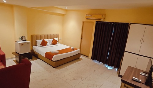 Deluxe Suite, Balcony, City View