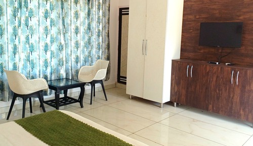 Executive Room