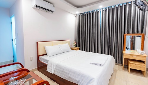 Standard Double Room, Garden View