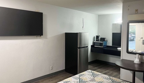 Standard Room, 1 King Bed, Non Smoking, Refrigerator & Microwave