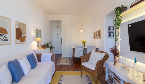 Apartment, Smoking