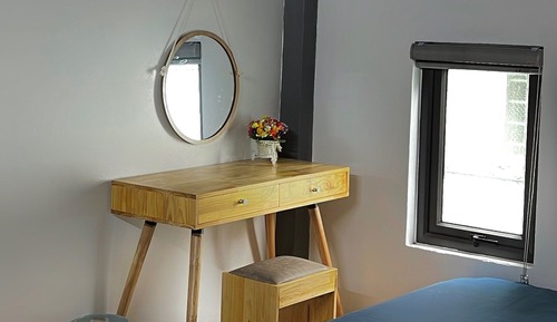Family Apartment, Hill View