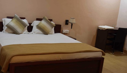 Deluxe Room, Garden View