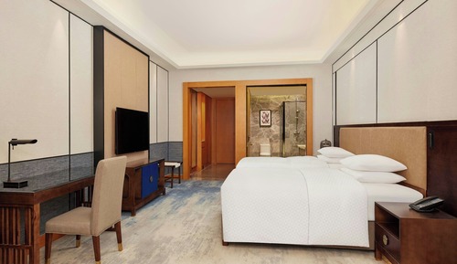 Comfort Room, 2 Double Beds, Smoking, Garden View