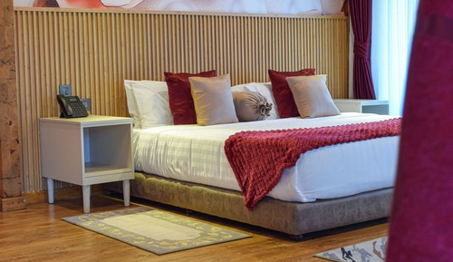 Superior Cabin