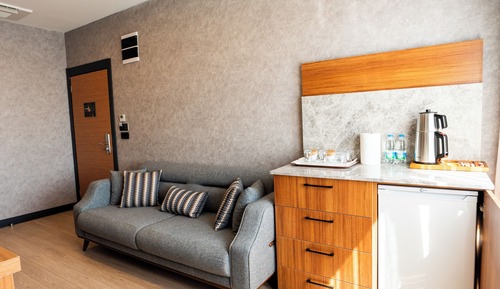 Junior Suite, City View