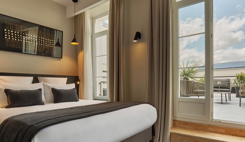 Panoramic Double Room, Courtyard View