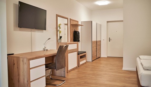 Apartment, Lake View