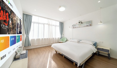 Signature Double Room, Balcony, Garden View