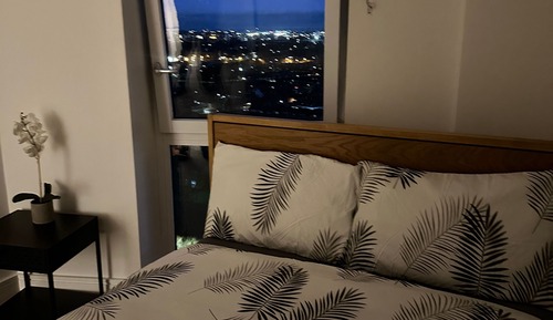 Apartment, 2 Bedrooms, Balcony, City View