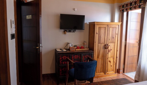 Deluxe Studio