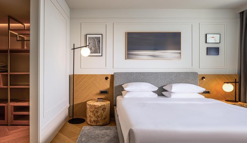 Suite, Sea View (Regency)