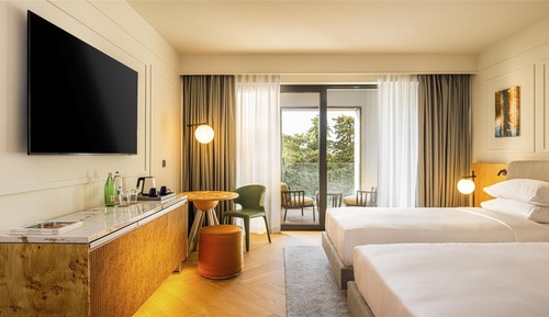 Deluxe Room, 2 Twin Beds, Balcony