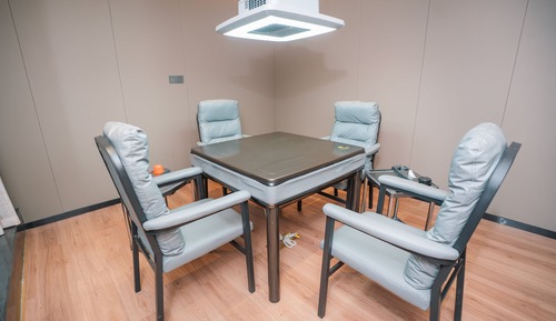 1 King Standard with Entertainment Facility