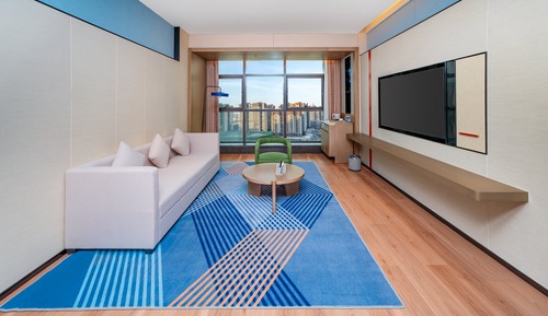1 Bedroom Suite