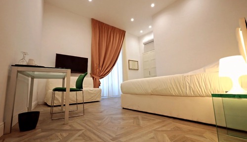 Deluxe Triple Room, City View