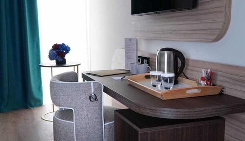 Family Suite, Hill View