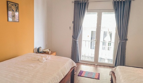 Classic Twin Room, Partial Ocean View