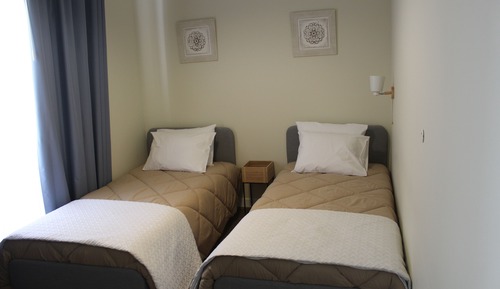 Comfort Twin Room, City View