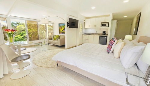 Superior Suite, 1 King Bed, Valley View, Mountainside
