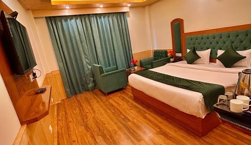 Luxury Double Room, Balcony, Valley View