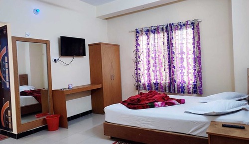 Single Room, City View