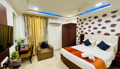 Superior Room, 1 King Bed, Non Smoking
