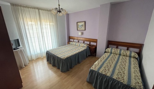 Triple Room, Multiple Beds, Ensuite, City View