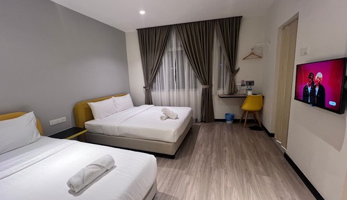 Triple Room