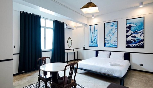 Deluxe Studio Suite, City View