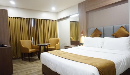 Deluxe Double or Twin Room, City View