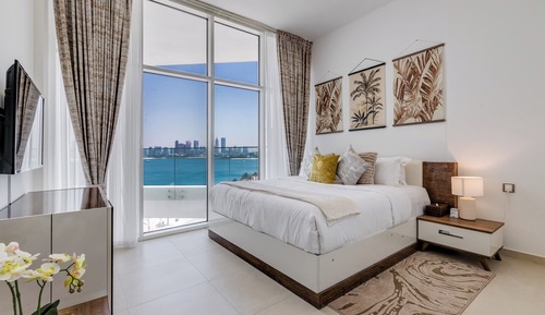 Elite Apartment, 2 Bedrooms, Sea View, Beachfront