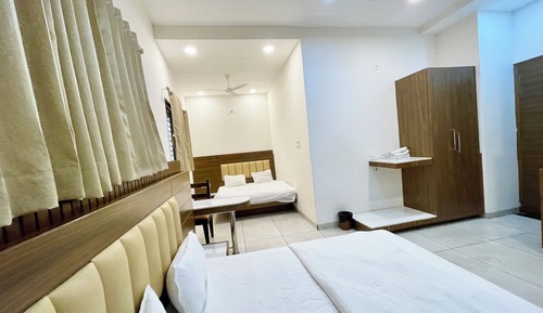 Deluxe Quadruple Room