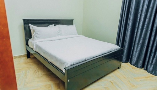 Comfort Apartment, Hill View