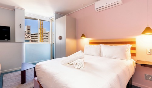 Standard Studio, Balcony