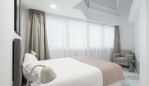 One-Bedroom Comfort Apt with Sofa Bed