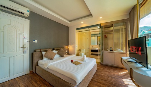 Deluxe Double Room, City View