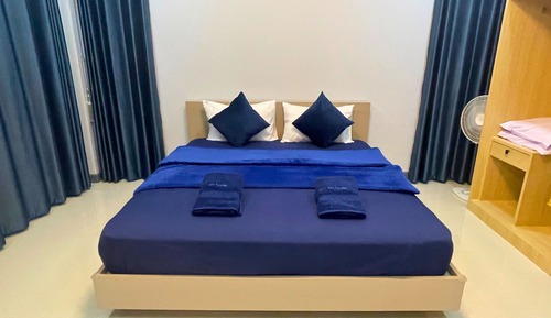 Single Room, 1 King Bed