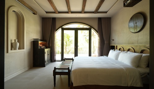 Superior Room, 1 Queen Bed, Garden View