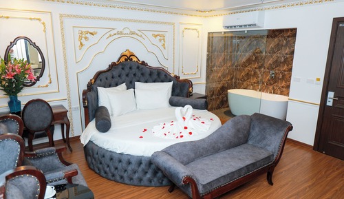 Royal Double Room