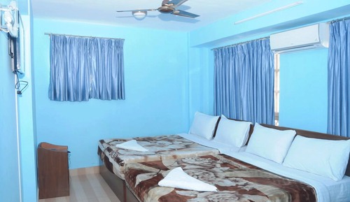 Family Quadruple Room, 2 Queen Beds
