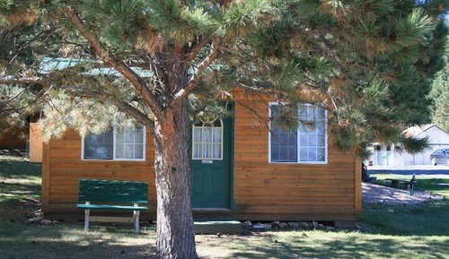 Deluxe Cabin, Multiple Beds, Refrigerator & Microwave (no bathroom in cabin, community bathroom)