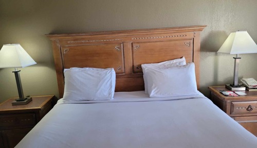Standard Room, 1 King Bed, Non Smoking