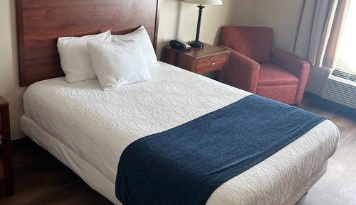 Standard Room, 1 Queen Bed