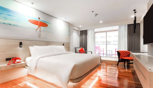 Superior Room, Partial Sea View