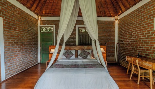 Deluxe Cottage, Garden View