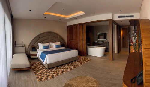 Premier Suite